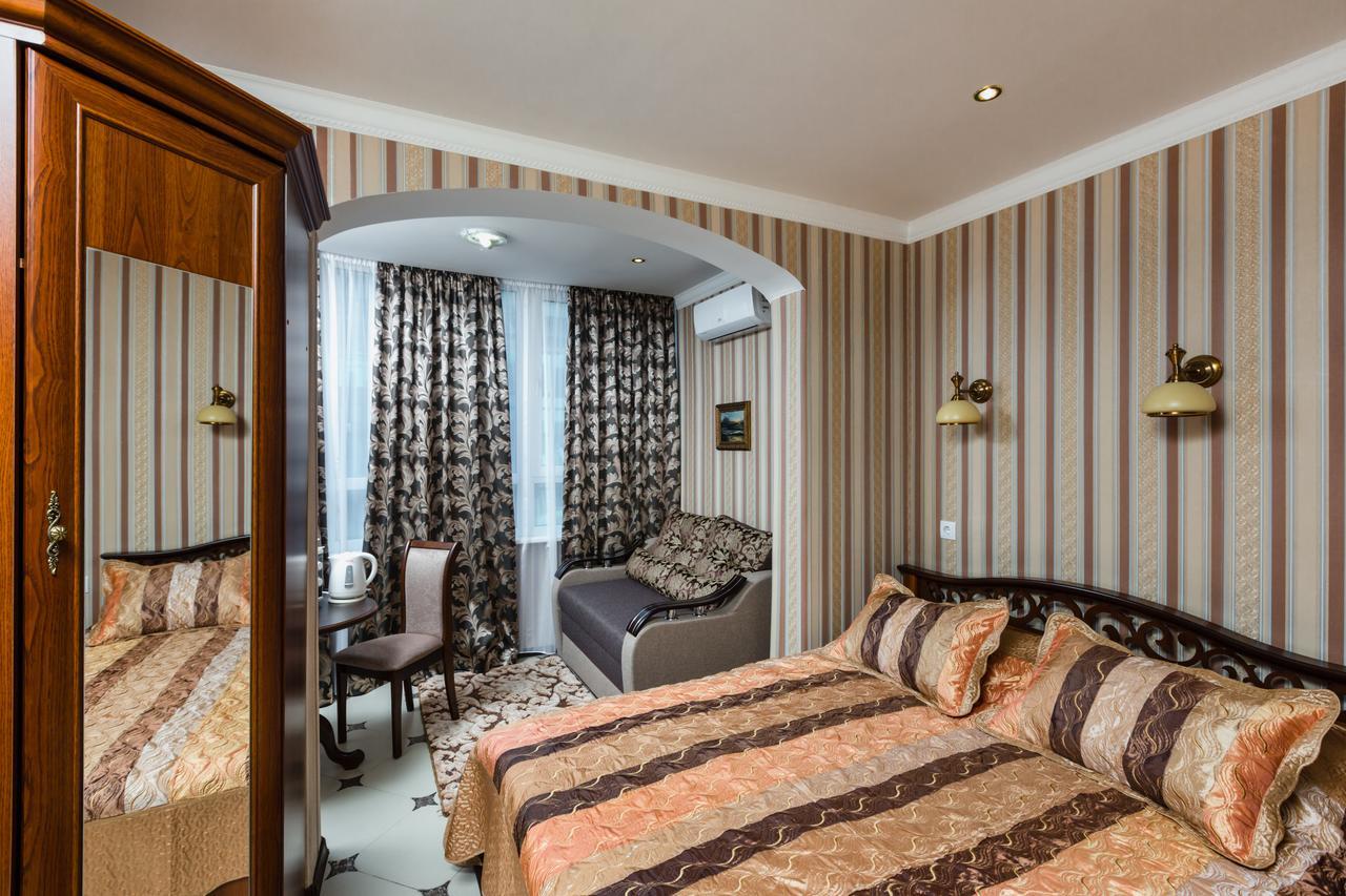 Nadobu Hotel Roshe Киев Экстерьер фото